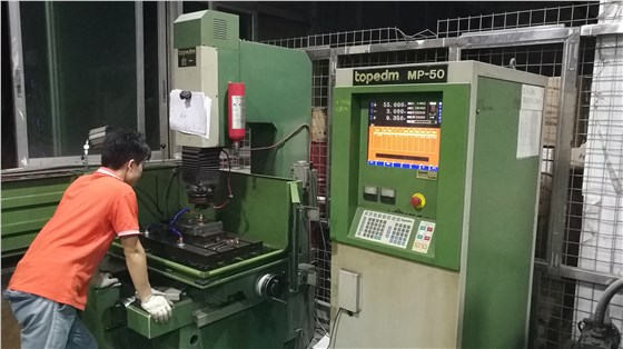 博腾纳模具部 博腾纳模具部