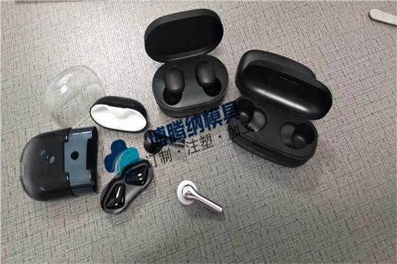 深圳蓝牙耳机模具厂:13年秉承匠心为客户打造好每一套模具 深圳蓝牙耳机模具厂:13年秉承匠心为客户打造好每一套模具